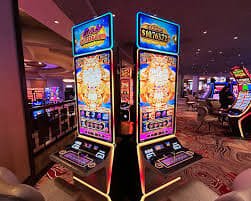 Tim support qqfullbet siap membantu pengguna dengan ramah dan sigap