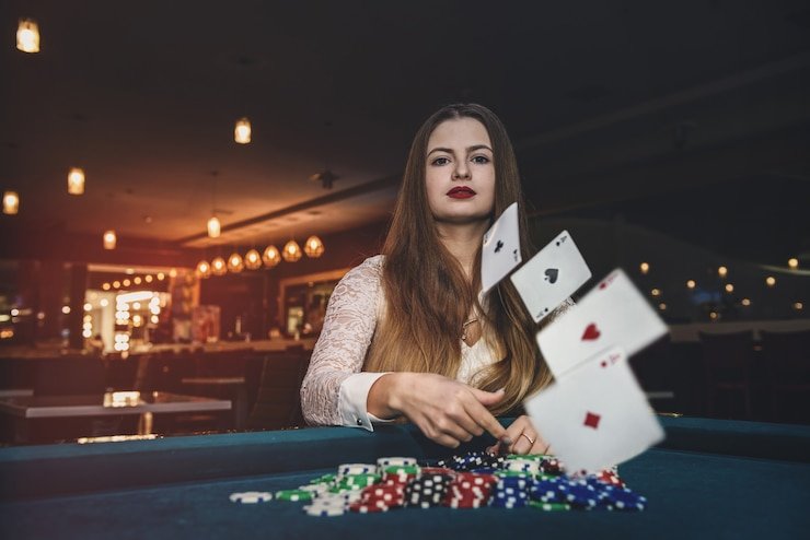Tim support qqfullbet melayani pertanyaan pengguna Live Casino secara cepat dan profesional